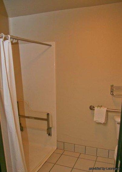 Travelodge By Wyndham Vaughn Quarto foto